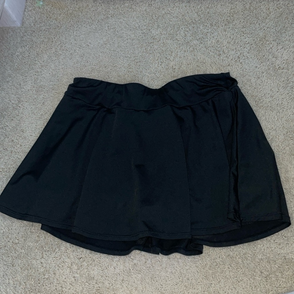 Black skirt